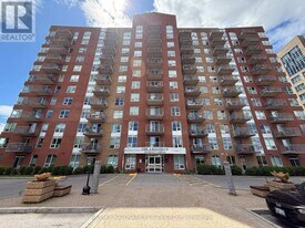 120 Grant Carman Dr in Ottawa, ON - Building Photo