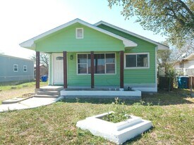 4313 Molina Dr in Corpus Christi, TX - Building Photo