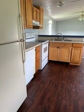 1009 Frosty Ln in Elizabethton, TN - Foto de edificio - Building Photo