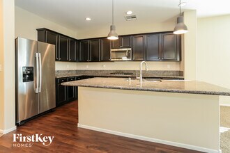 8288 Nebula Cloud Ave in Las Vegas, NV - Foto de edificio - Building Photo