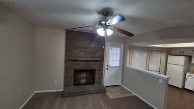 6314 Cambridge Dr in San Antonio, TX - Building Photo - Building Photo