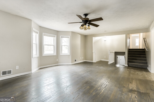 52 Debonaire Dr NW in Marietta, GA - Building Photo - Building Photo