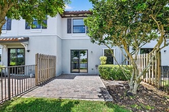 12951 Anthorne Ln in Boynton Beach, FL - Building Photo - Building Photo