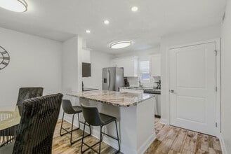 3909 W Cleveland St, Unit SI ID1471503P in Tampa, FL - Building Photo - Building Photo