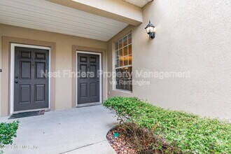 9744 Summer Grove Way W in Jacksonville, FL - Building Photo - Building Photo