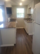 3310 Jackson St N, Unit B in St. Petersburg, FL - Foto de edificio - Building Photo