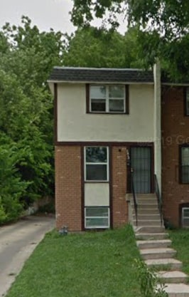 property at 2812 E 10th St