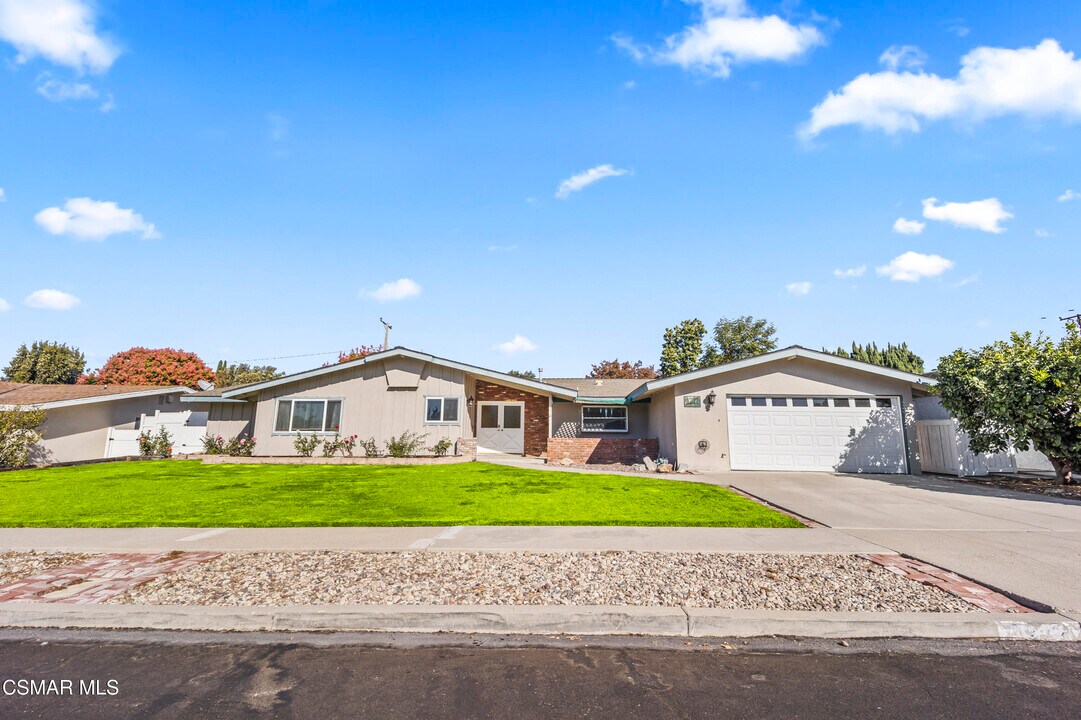 1217 Coventry Dr in Thousand Oaks, CA - Building Photo