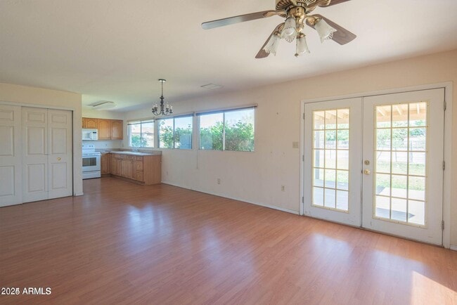 5210 W Monte Cristo Ave in Glendale, AZ - Building Photo - Building Photo