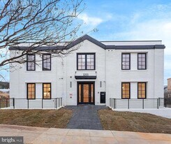 3200 22nd St NE in Washington, DC - Building Photo