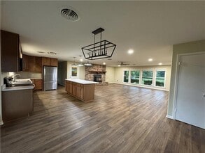 11670 Hwy 80 E in Marshall, TX - Building Photo - Building Photo