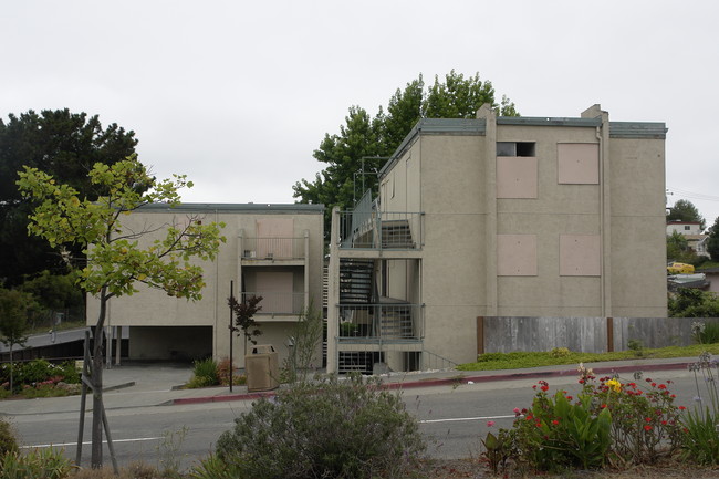 3500 Bruce St in Oakland, CA - Foto de edificio - Building Photo