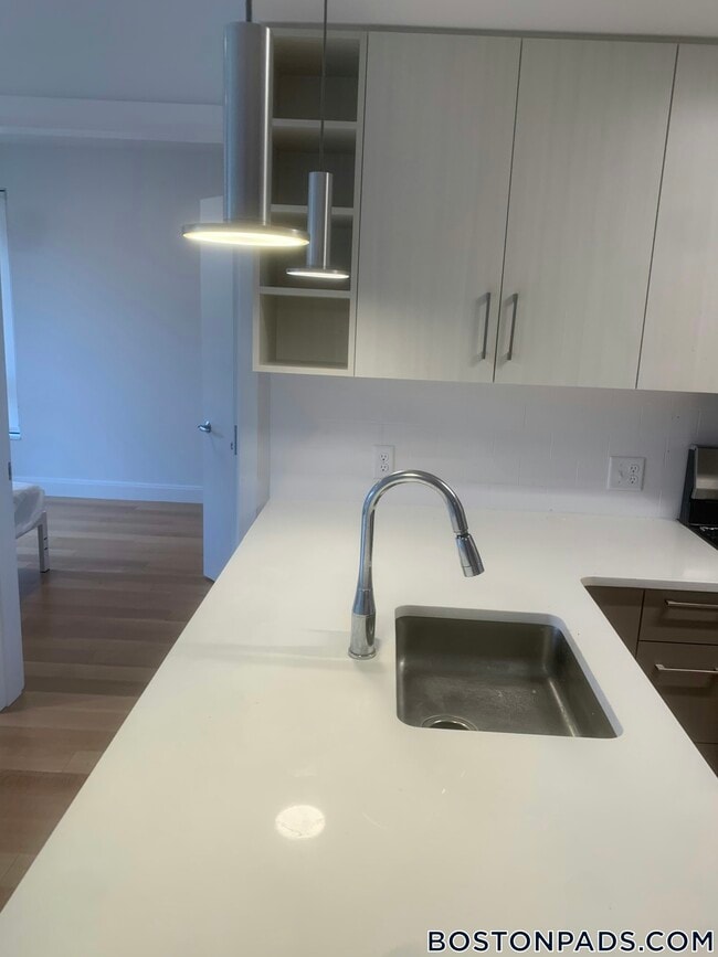 150 Camden St in Boston, MA - Building Photo - Building Photo