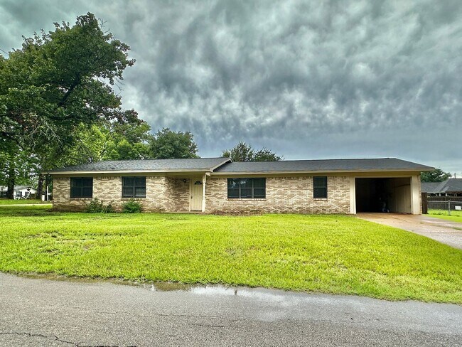 property at 703 Concord St