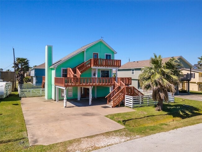 4034 Reeves Dr