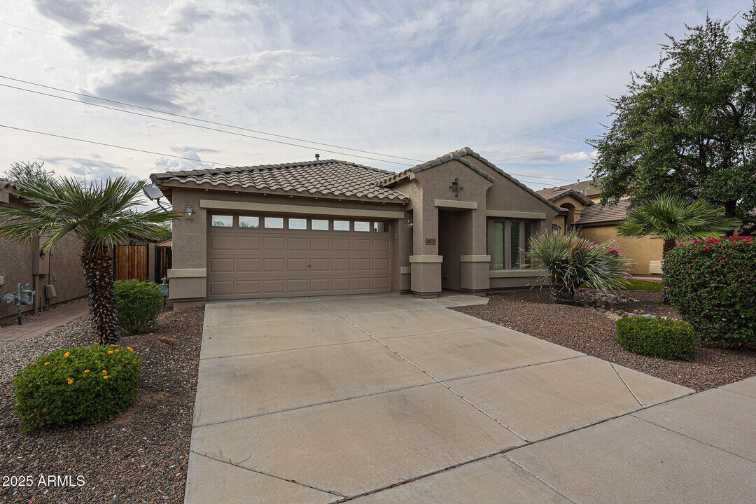 24318 N 27th Pl in Phoenix, AZ - Building Photo