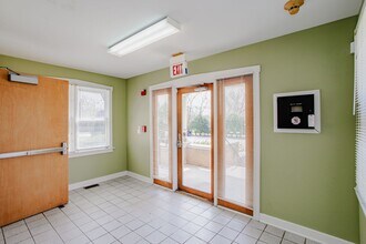 1305 Oswego Rd in Naperville, IL - Building Photo - Building Photo