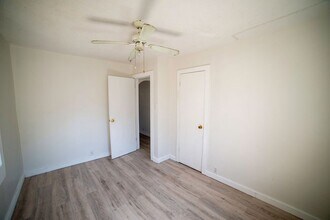 2705 Palmer Ave in Alton, IL - Foto de edificio - Building Photo