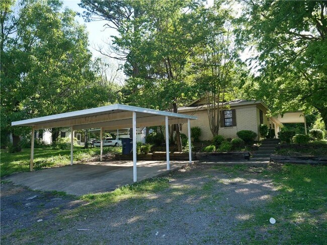 1402 Atlanta St-Unit -1402 in Fort Smith, AR - Building Photo - Building Photo