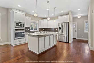 2727 Sunset Ave in West Linn, OR - Building Photo - Building Photo