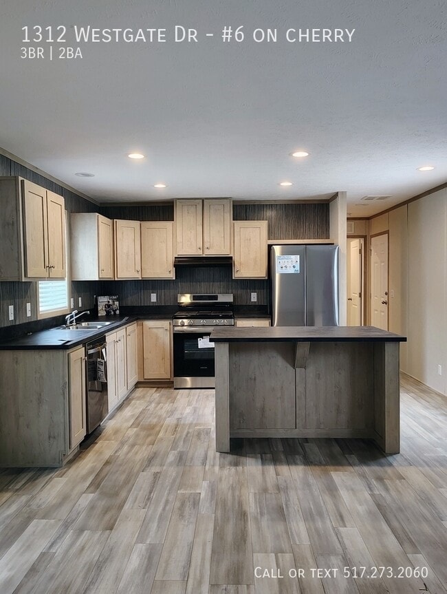 property at 1312 Westgate Dr