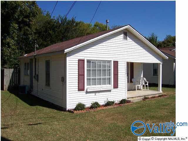 property at 1005 Stevens Ave NE