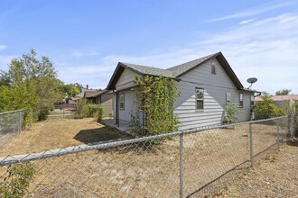 930 W 11th St in Pueblo, CO - Foto de edificio - Building Photo