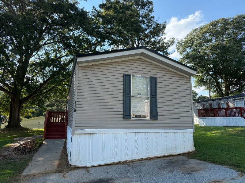 1512 Hwy 54 W in Fayetteville, GA - Building Photo