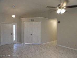 394 Mott St SW in Palm Bay, FL - Building Photo - Building Photo