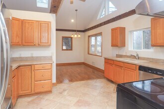 5812 18 1/2 Mile Rd in Marshall, MI - Building Photo - Building Photo