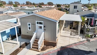 80 Huntington St in Huntington Beach, CA - Building Photo