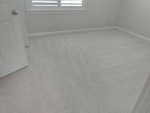 704 Streamwood Dr in Jacksonville, NC - Building Photo - Building Photo