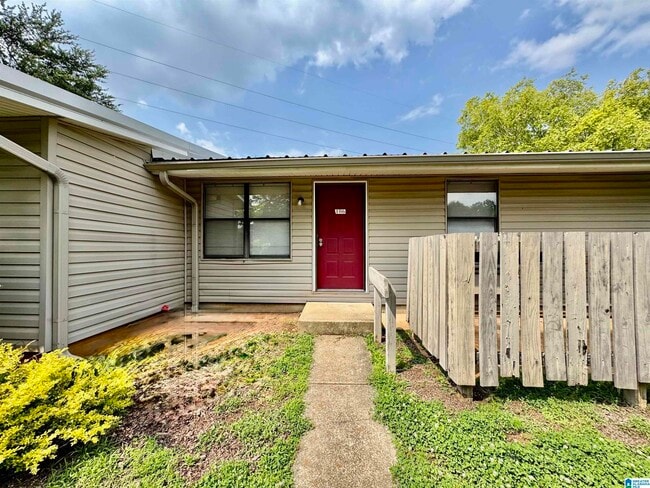 1700 Greenbrier Dear Rd in Anniston, AL - Building Photo - Building Photo