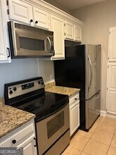 2865 Lenox Rd NE in Atlanta, GA - Building Photo - Building Photo