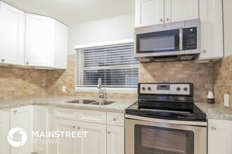 1609 Pinewood Dr in Orlando, FL - Building Photo - Building Photo