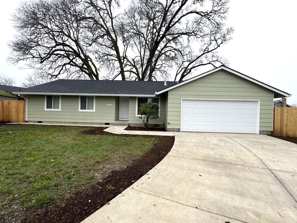 2181 SW 213th Pl in Beaverton, OR - Building Photo