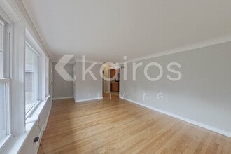 145 N New Florissant Rd in Florissant, MO - Foto de edificio - Building Photo