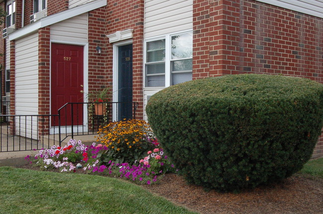 Mayflower Crossing Apartments in Wilkes-Barre, PA - Building Photo - Building Photo