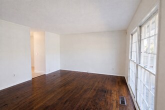 4446 Falcon Ct in Conley, GA - Building Photo - Building Photo