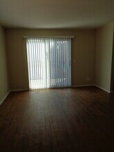 218 Lincoln Ave in Huntington Beach, CA - Building Photo - Building Photo