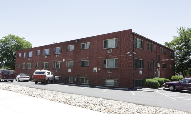 Federal View Apartments in Denver, CO - Building Photo - Building Photo