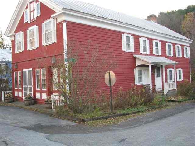 3073 Route 145 in Preston Hollow, NY - Building Photo