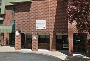 120 E Franklin St in Ephrata, PA - Building Photo