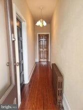 576 Washington Ave in Burlington, NJ - Building Photo - Building Photo
