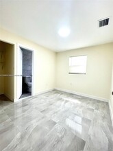 5808 Buchanan St in Hollywood, FL - Building Photo - Building Photo