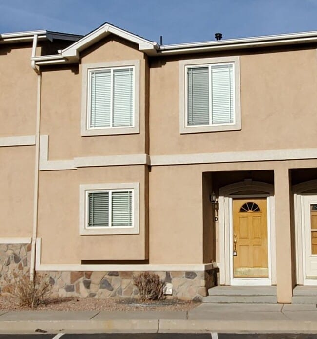 2225 Stepping Stones Way in Colorado Springs, CO - Foto de edificio - Building Photo
