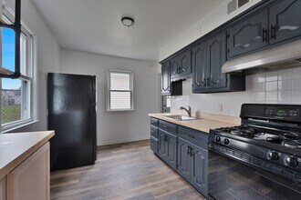 98 N Navarre Ave in Youngstown, OH - Building Photo - Building Photo