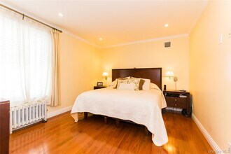 3902 Manhattan College Pkwy in New York, NY - Building Photo - Building Photo