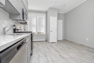 2307 New York Ave, Unit 2 in Union City, NJ - Foto de edificio - Building Photo