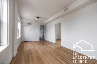 3049 W Medill Ave in Chicago, IL - Building Photo - Building Photo